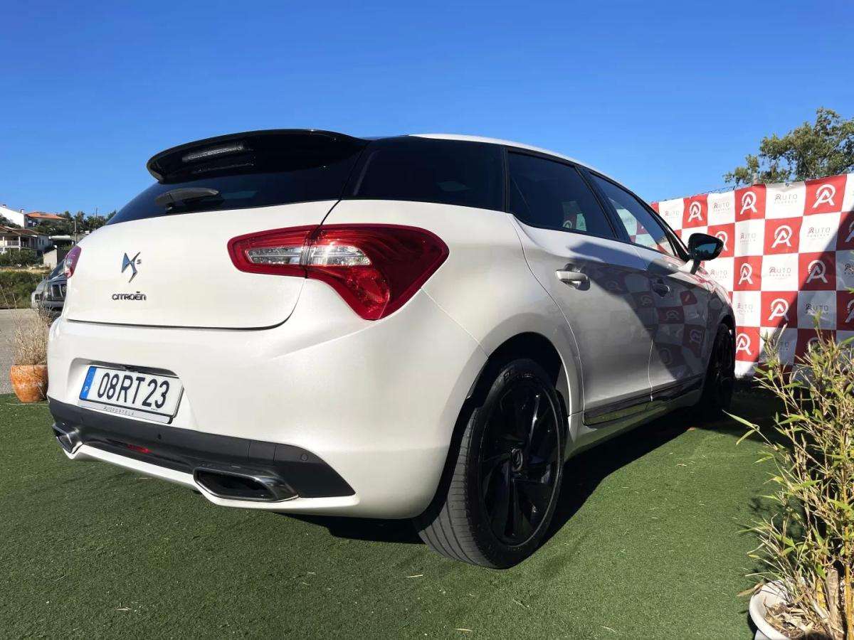 citroen-ds5-2013-diesel-1997cc