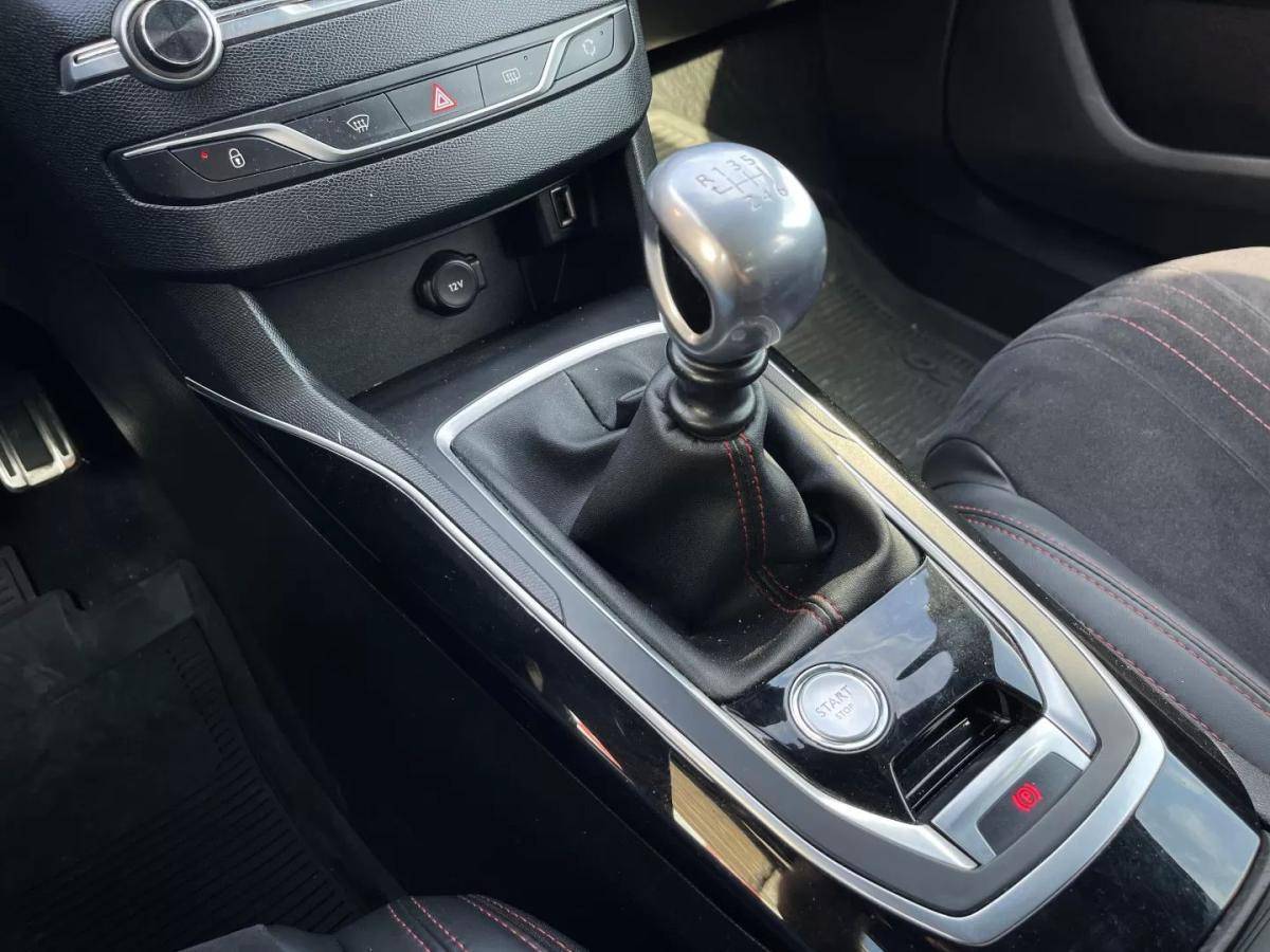 peugeot-308-sw-2017-diesel-1560cc