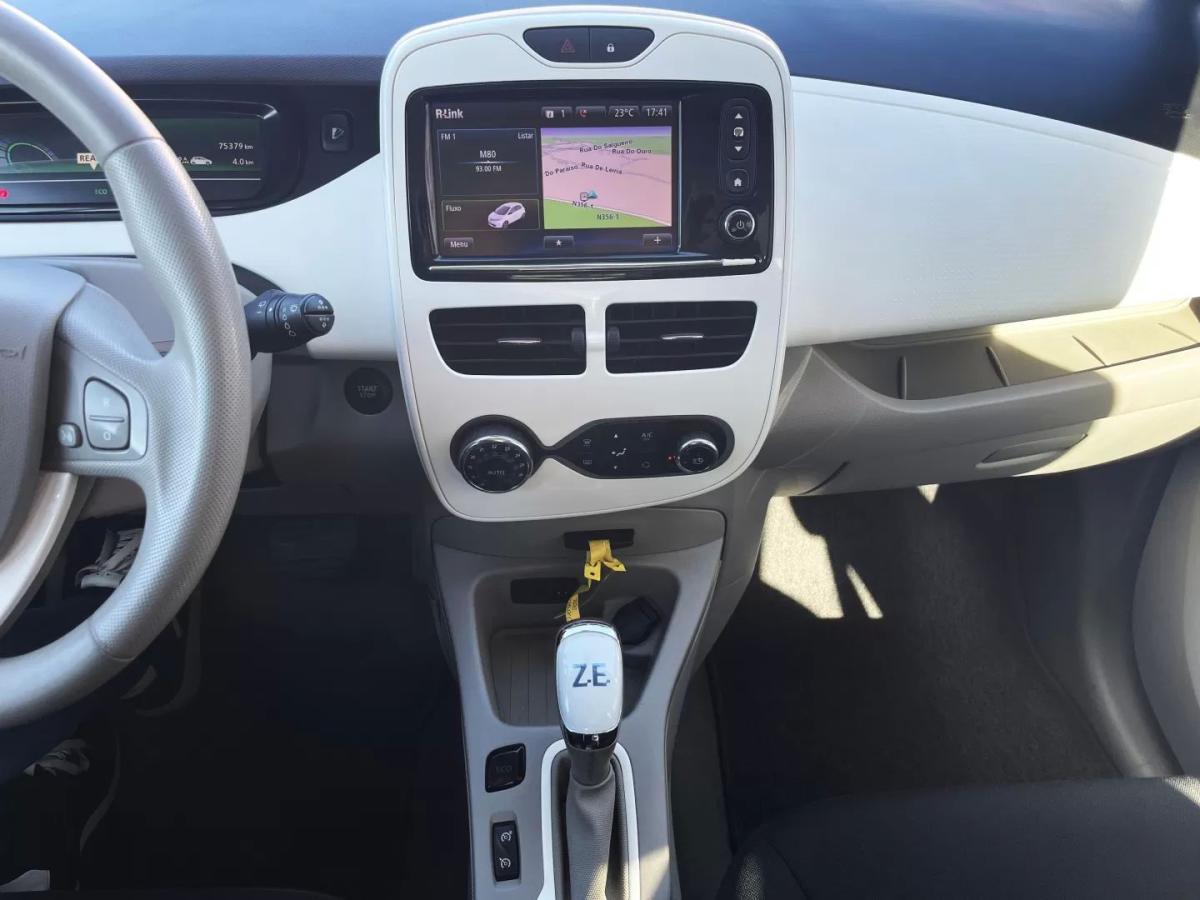 renault-zoe-2018-eletrico-200cc