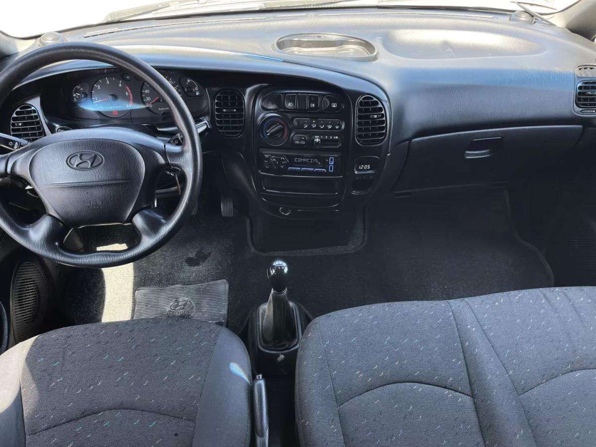 hyundai-h-1-2003-diesel-2500cc
