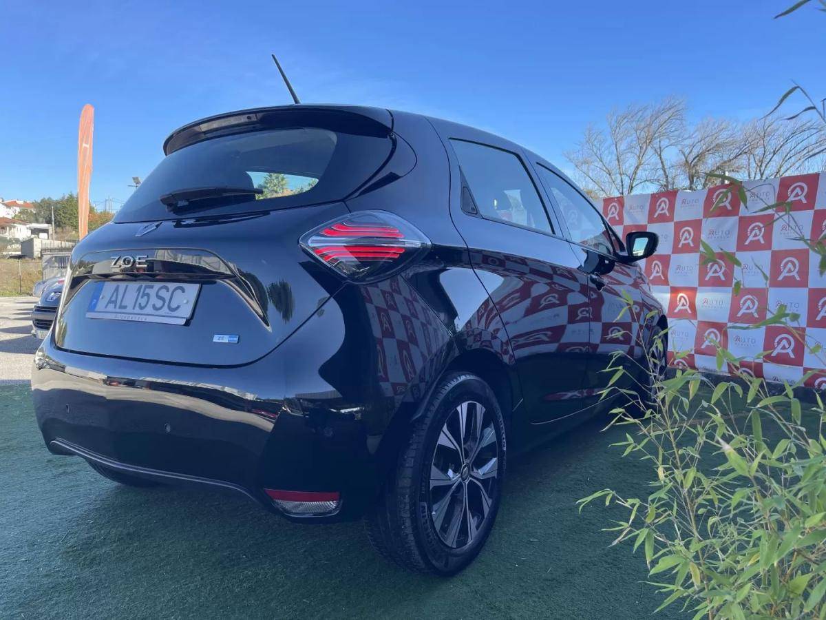 renault-zoe-2021-eletrico-200cc