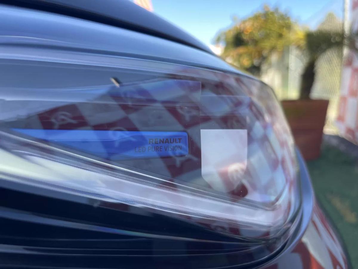 renault-zoe-2021-eletrico-200cc
