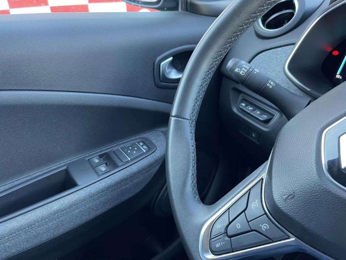 renault-zoe-2021-eletrico-200cc