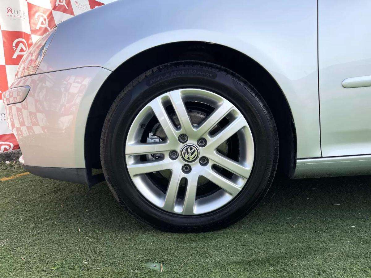 volkswagen-golf-2008-diesel-1896cc