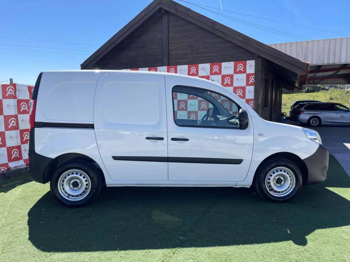 renault-kangoo-2020-diesel-1500cc