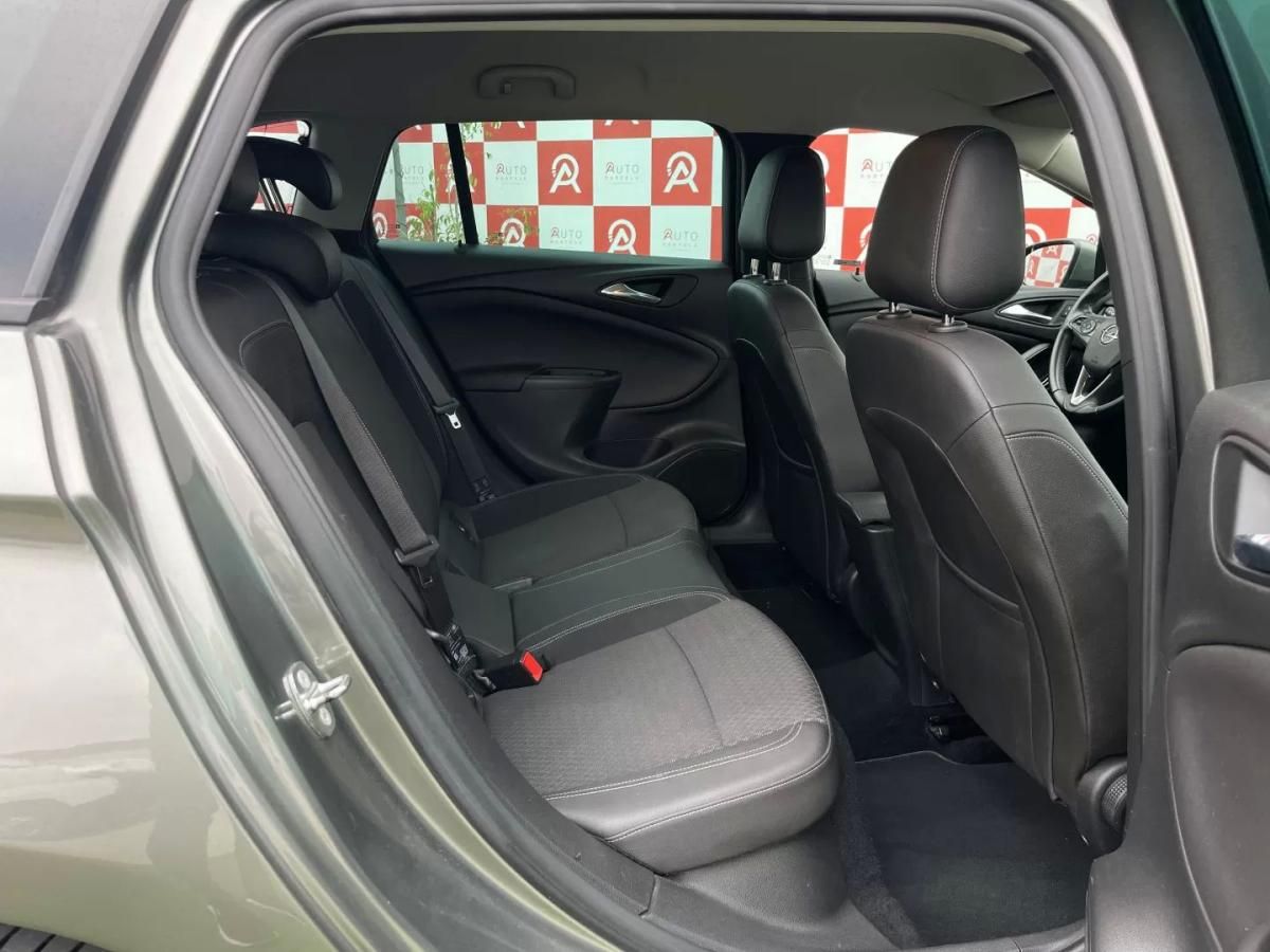 opel-astra-2018-diesel-1598cc