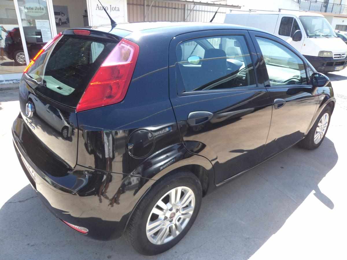 fiat-punto-1-2-ss-2015-gasolina-1242cc