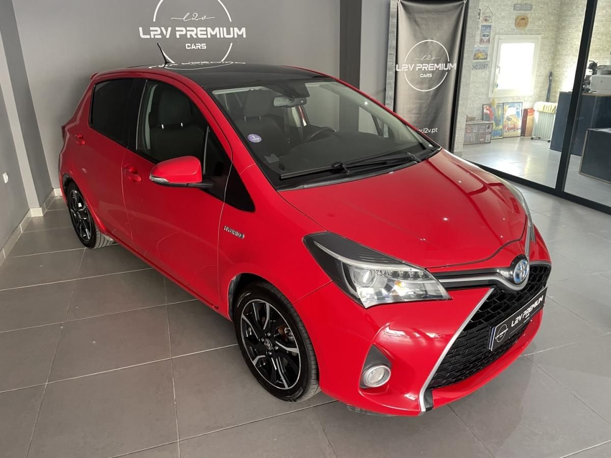 toyota-yaris-2016-hibrido-1497cc