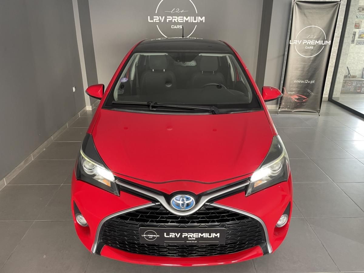 toyota-yaris-2016-hibrido-1497cc