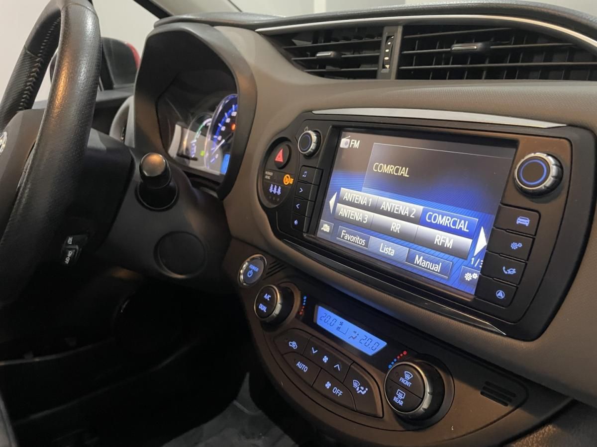 toyota-yaris-2016-hibrido-1497cc