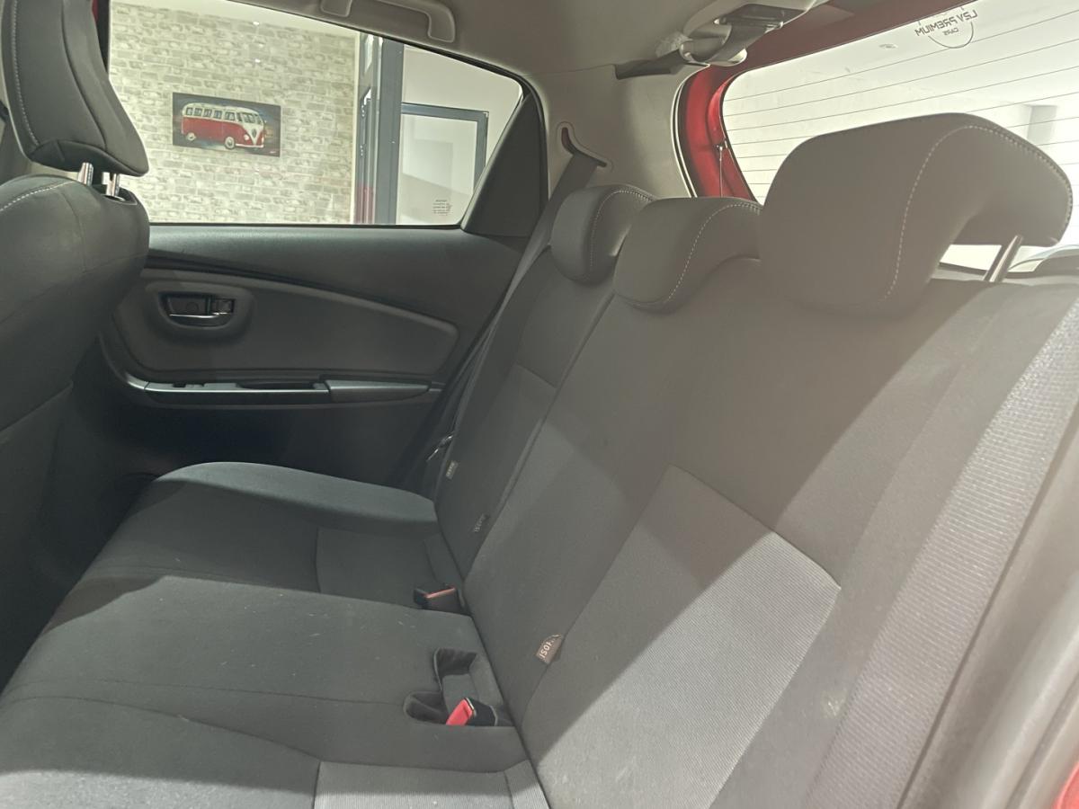 toyota-yaris-2016-hibrido-1497cc