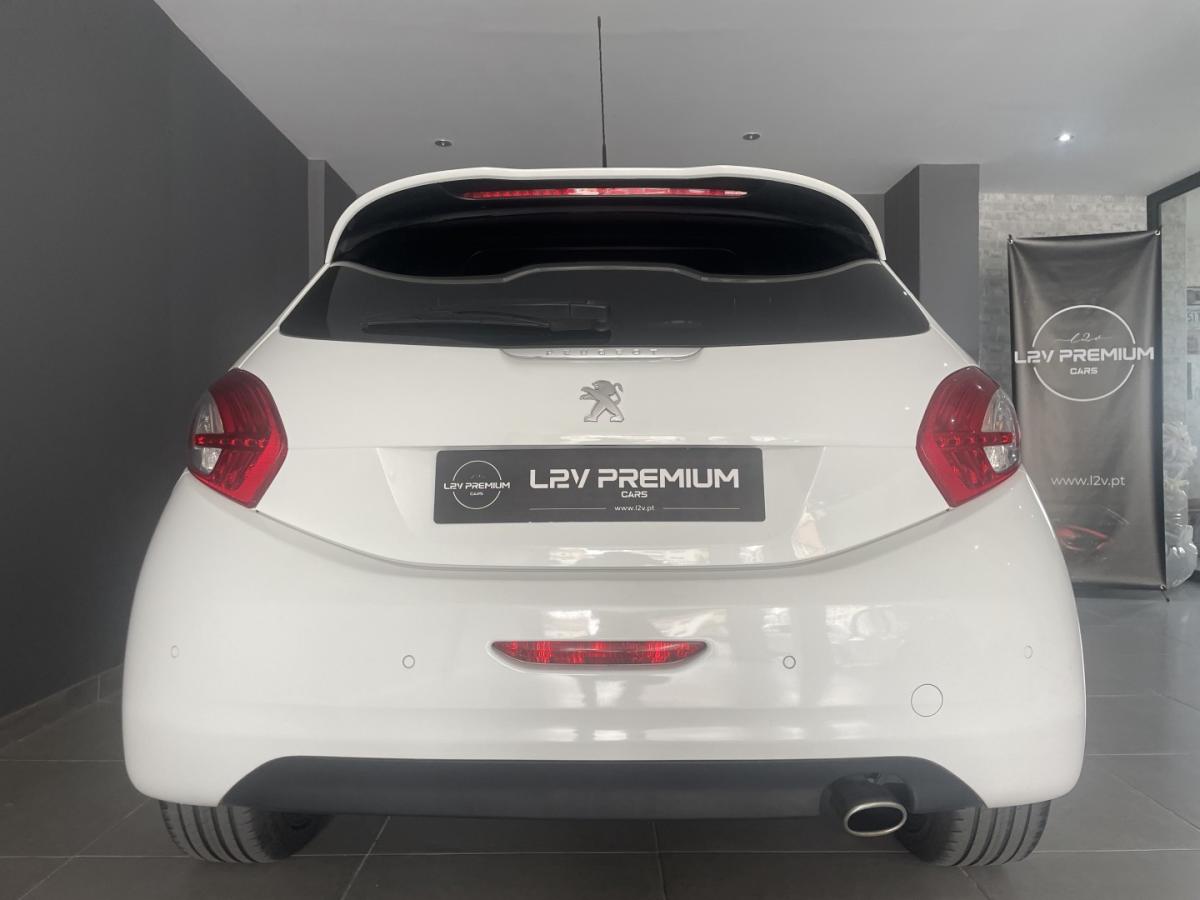peugeot-208-2012-diesel-1560cc