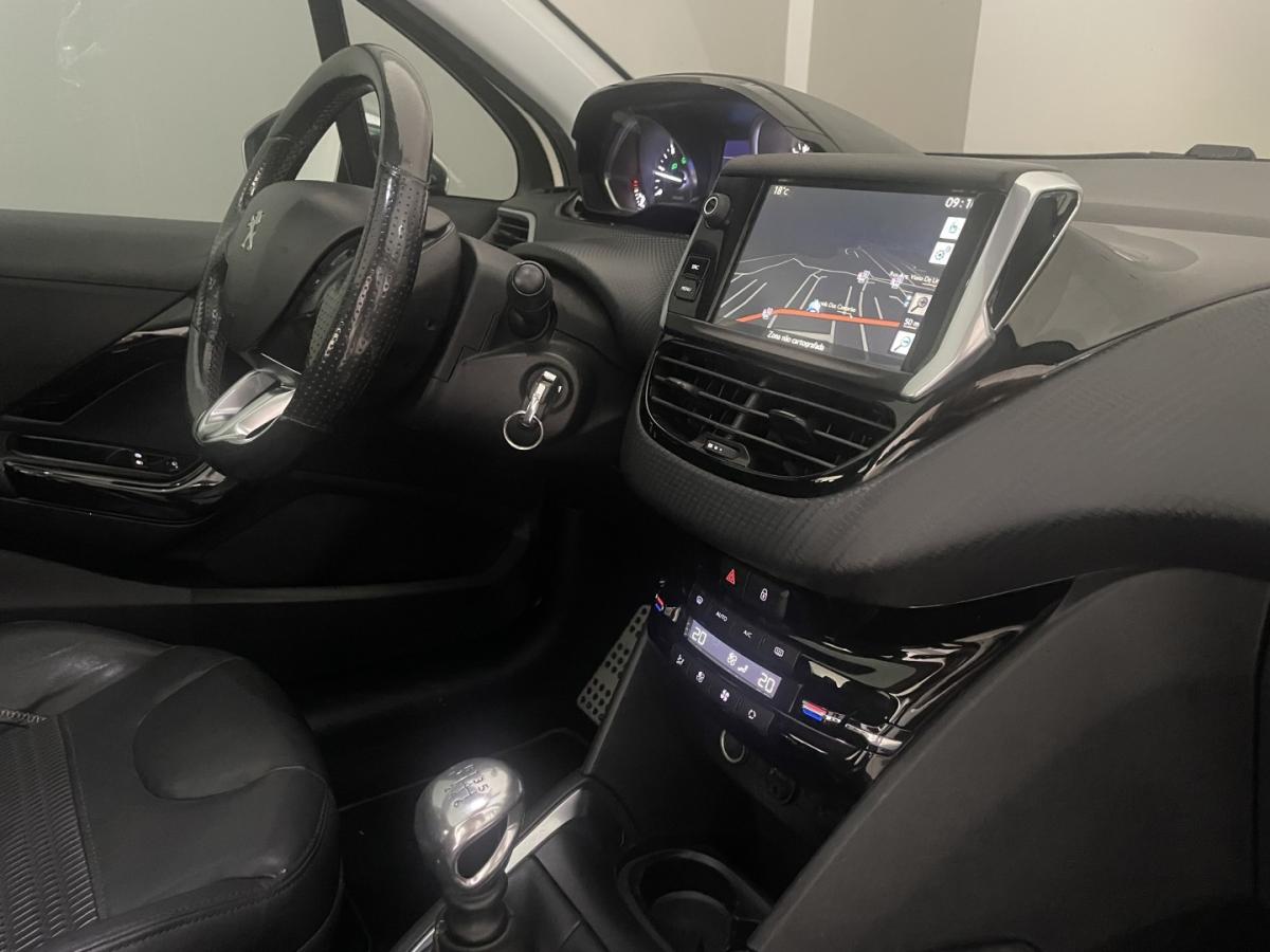 peugeot-208-2012-diesel-1560cc