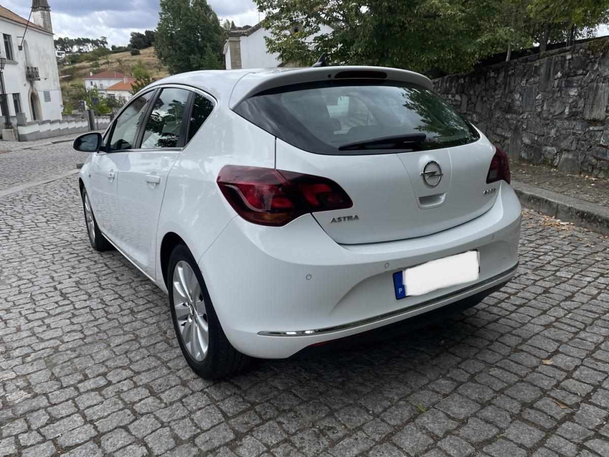 opel-astra-2013-diesel-1686cc