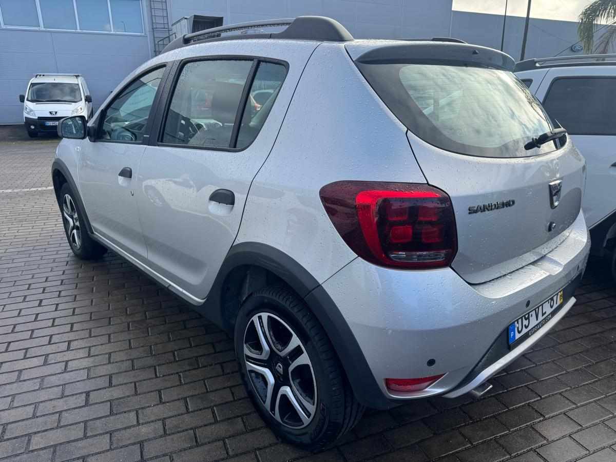 dacia-sandero-0-9-tce-2018-gasolina-898cc