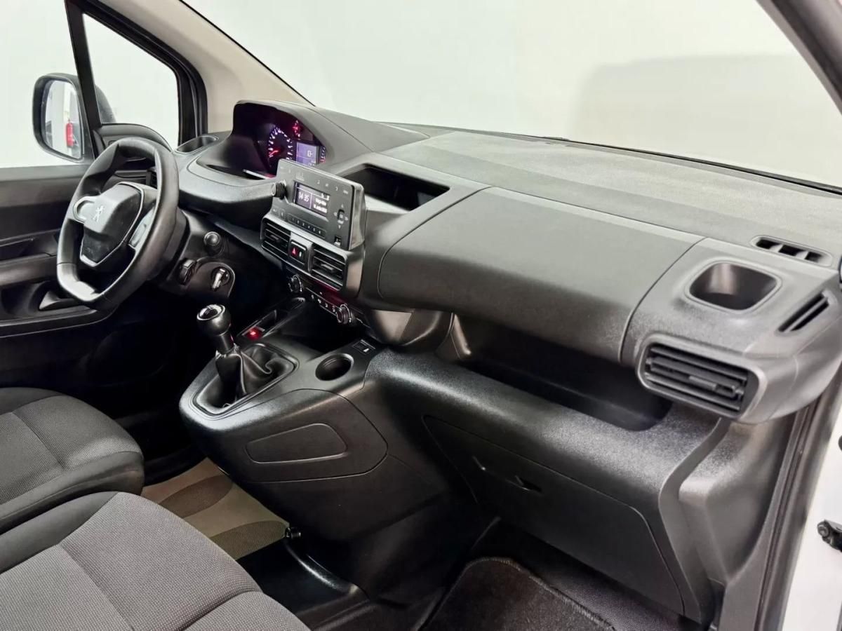 peugeot-partner-2019-diesel-1560cc