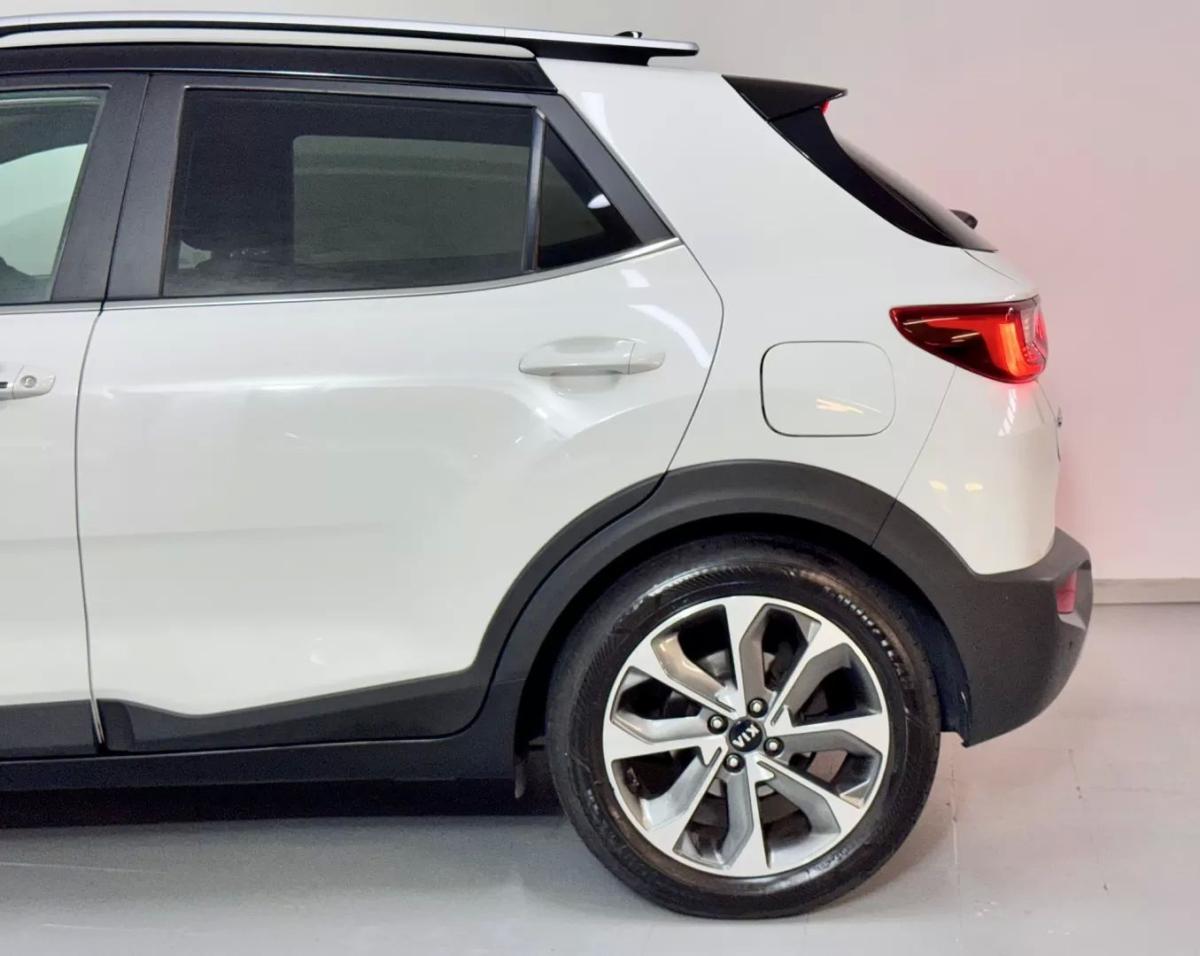 kia-stonic-2019-diesel-1598cc