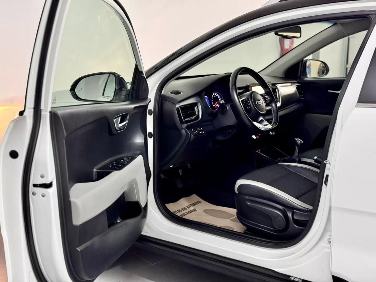 kia-stonic-2019-diesel-1598cc