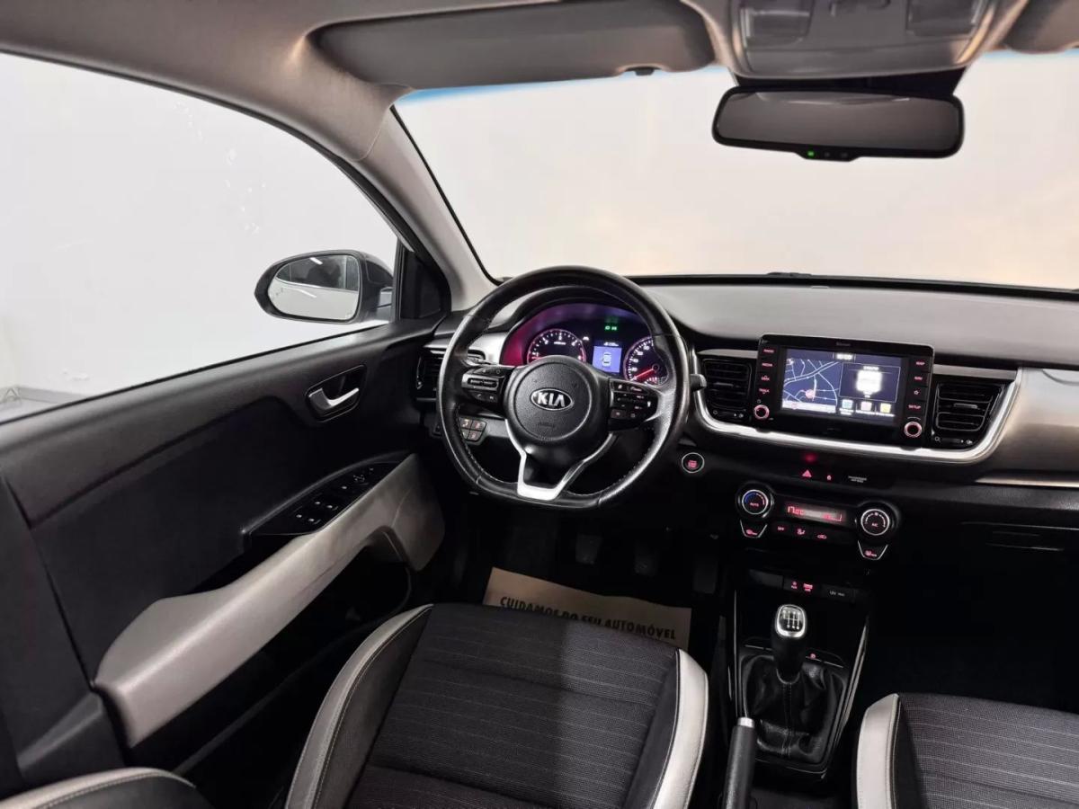kia-stonic-2019-diesel-1598cc