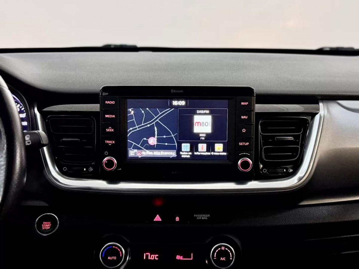 kia-stonic-2019-diesel-1598cc