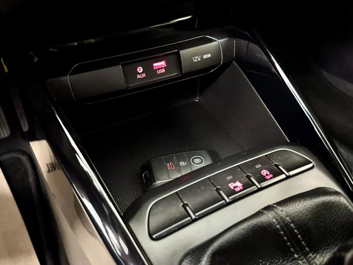 kia-stonic-2019-diesel-1598cc