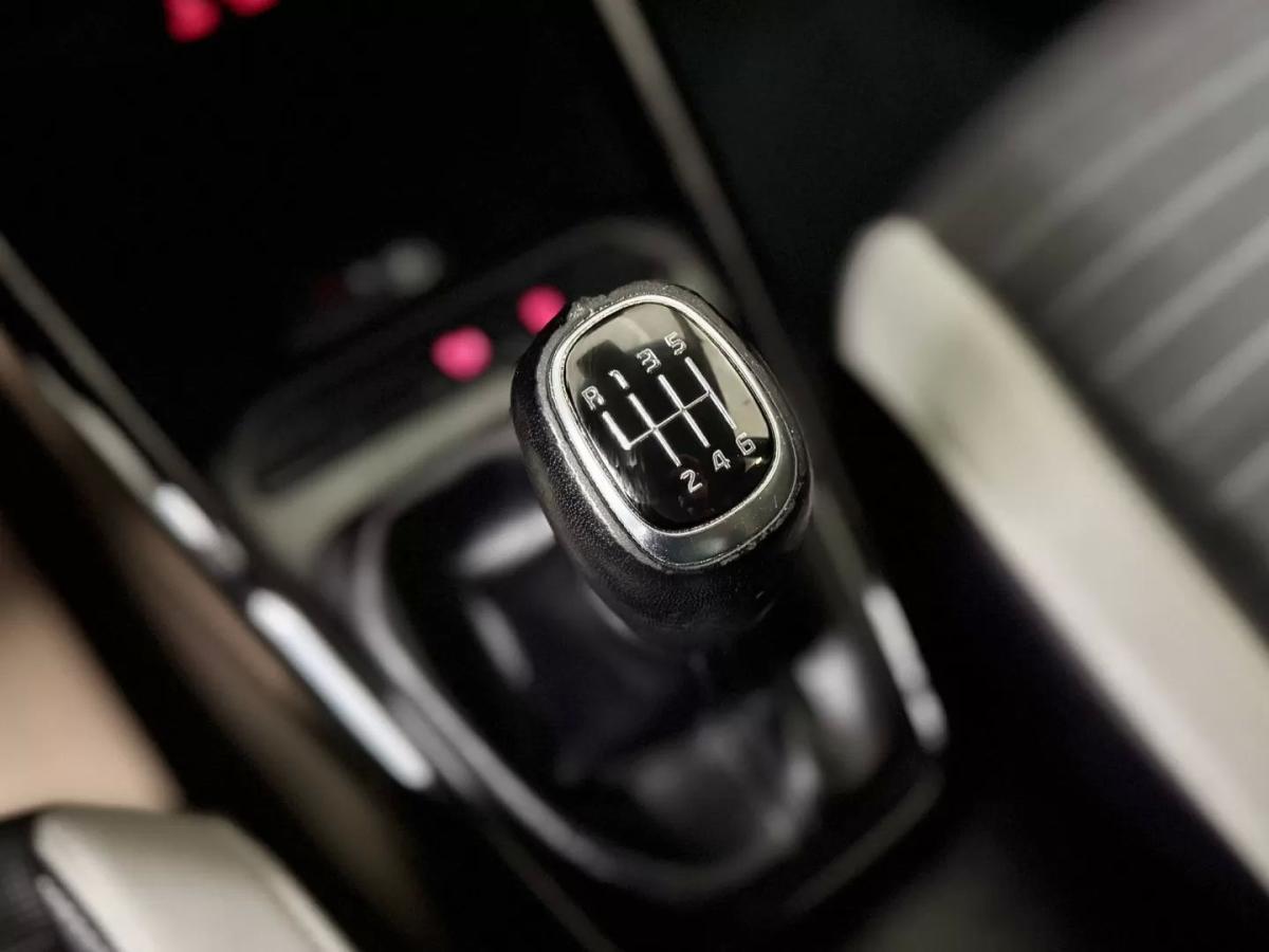kia-stonic-2019-diesel-1598cc