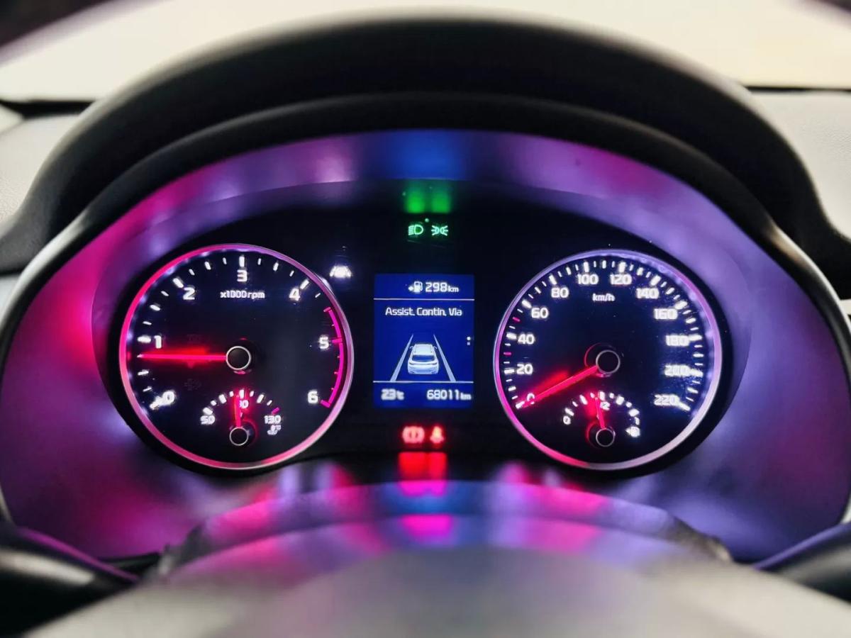 kia-stonic-2019-diesel-1598cc