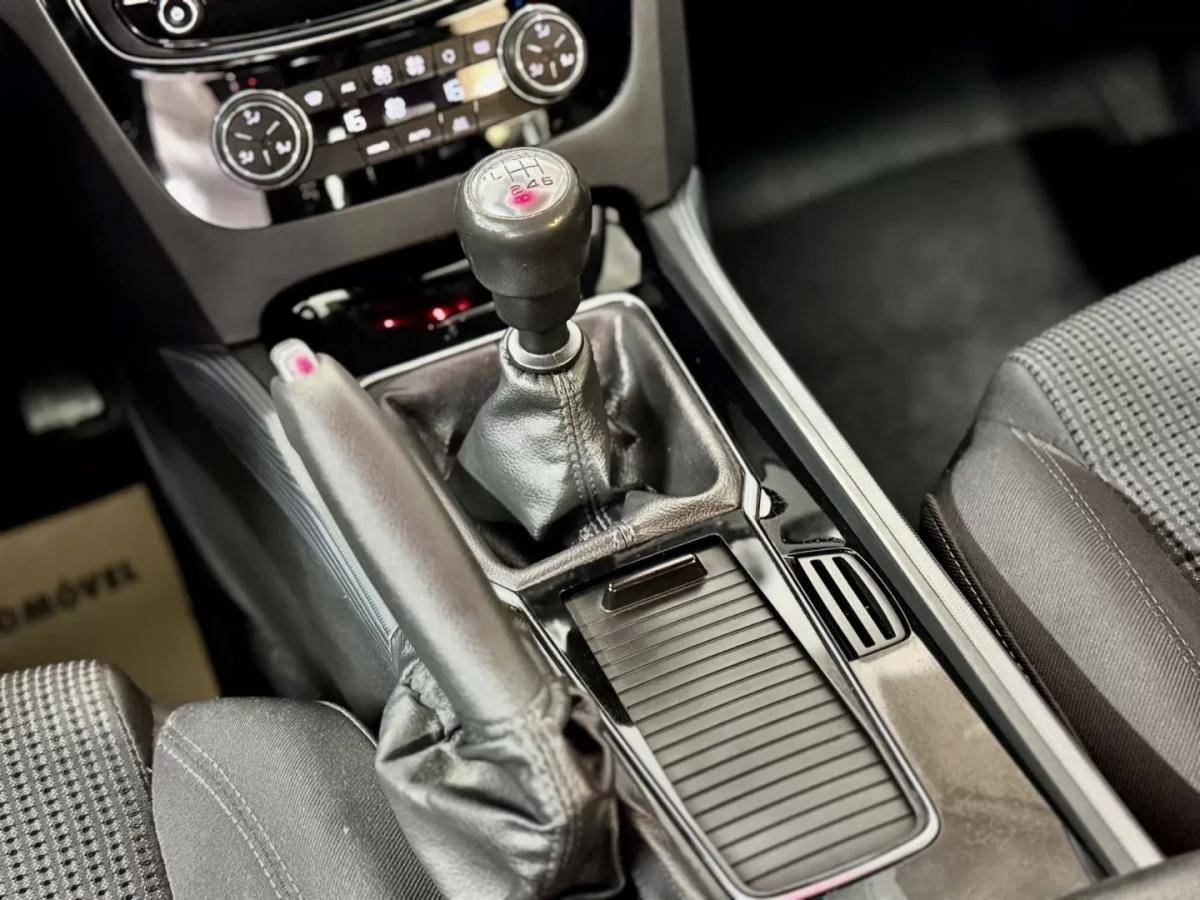 peugeot-508-2016-diesel-1560cc