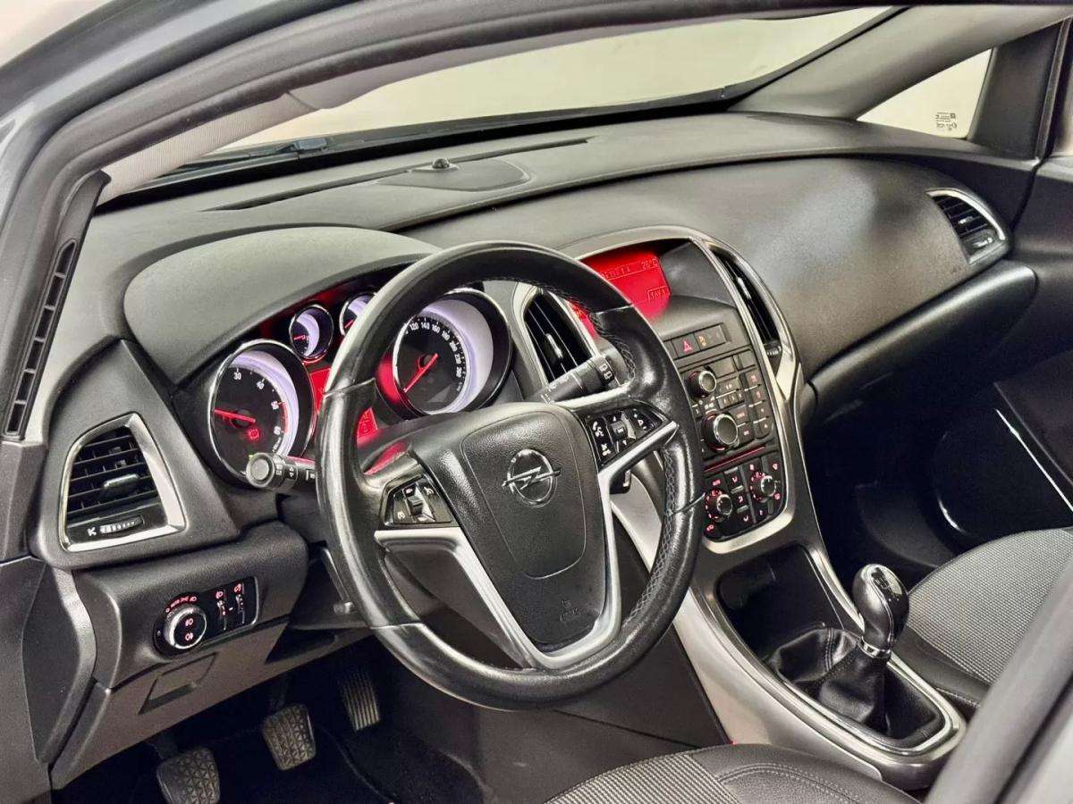 opel-astra-2012-diesel-1248cc