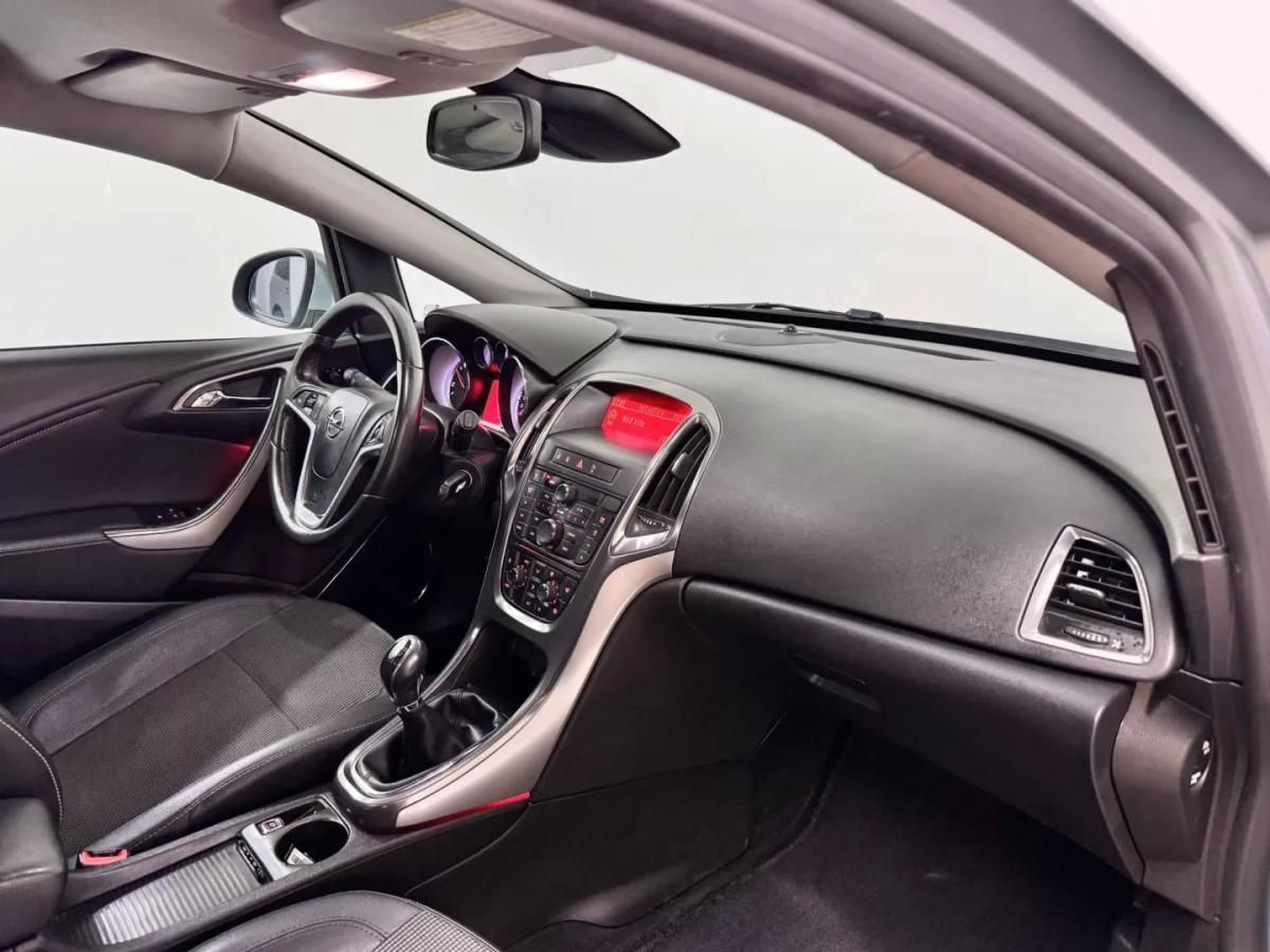 opel-astra-2012-diesel-1248cc