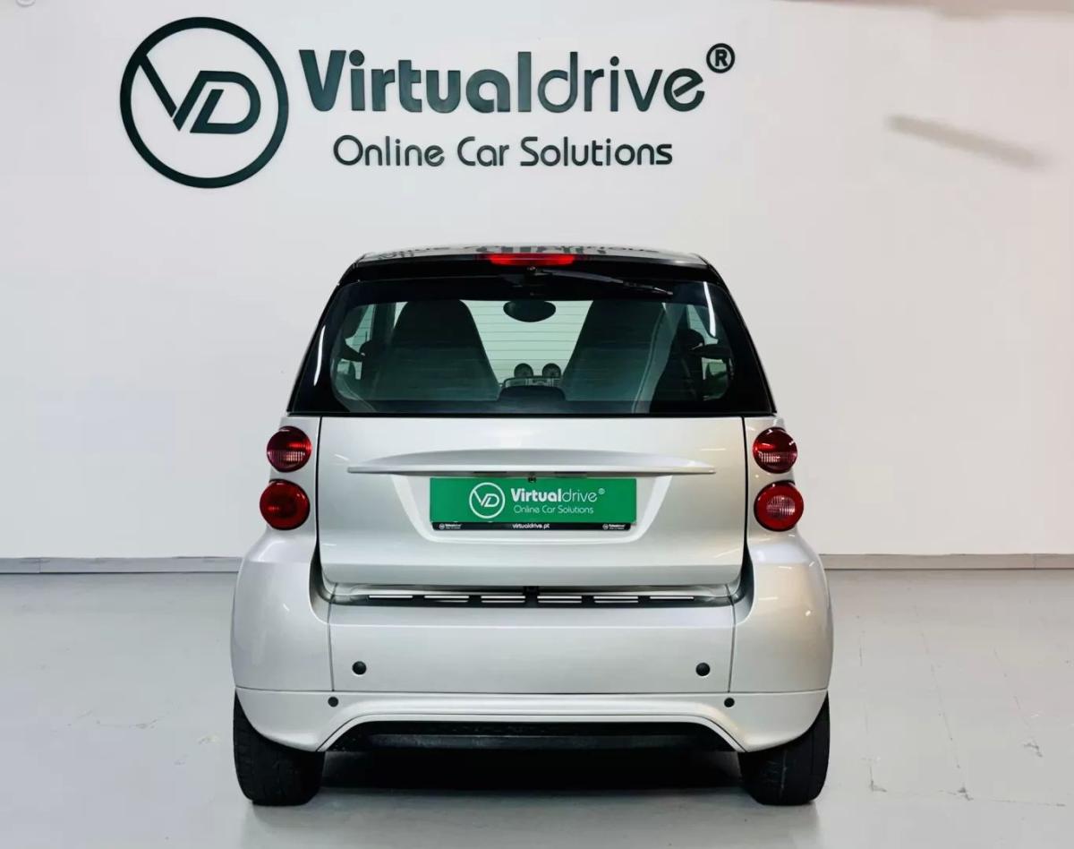 smart-fortwo-2015-eletrico-200cc