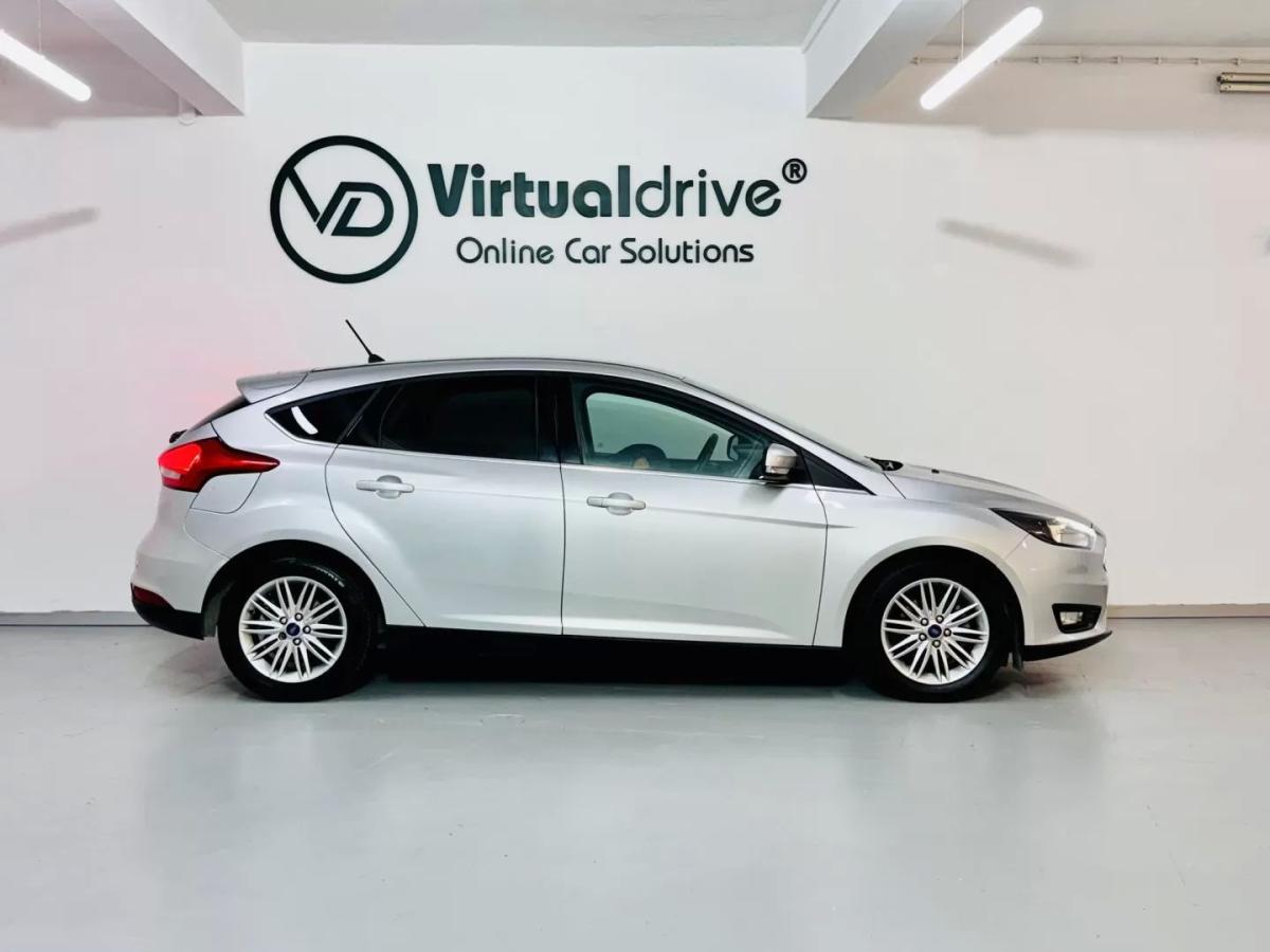 ford-focus-2018-gasolina-999cc