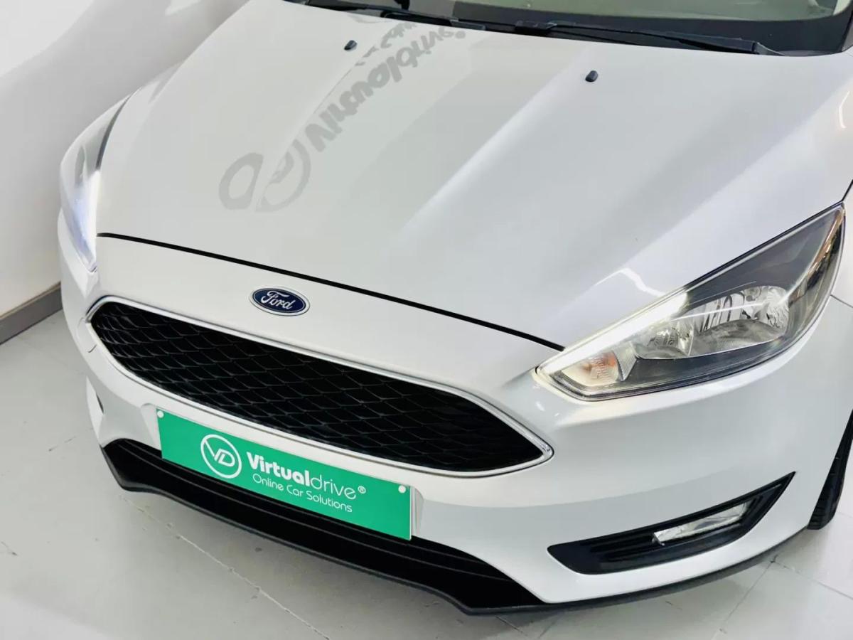 ford-focus-2018-gasolina-999cc