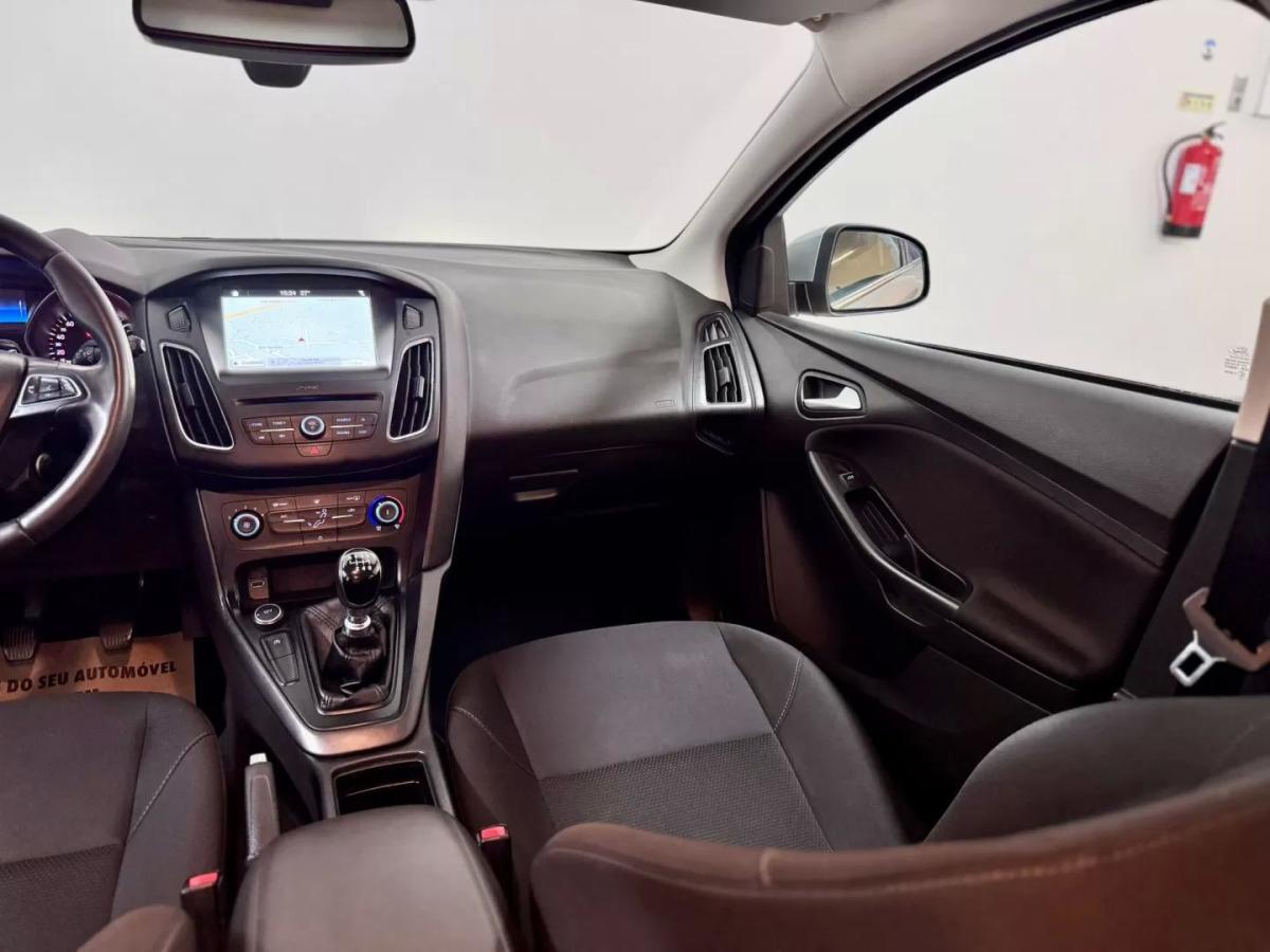 ford-focus-2018-gasolina-999cc