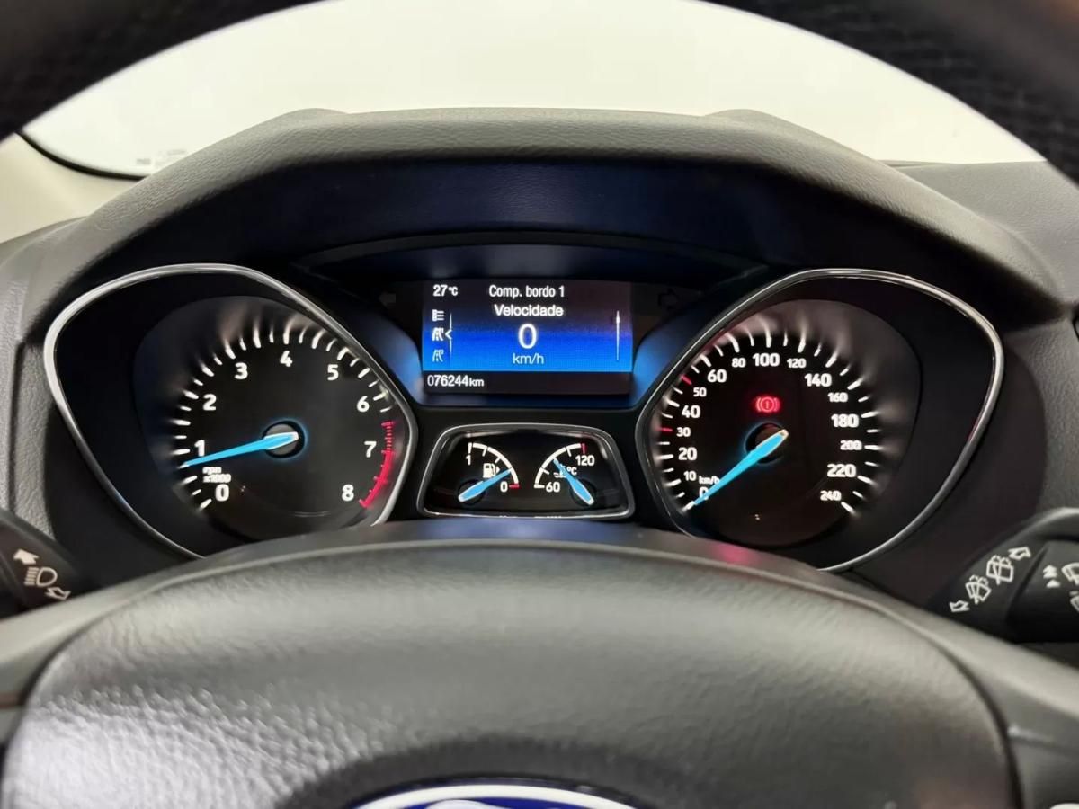 ford-focus-2018-gasolina-999cc