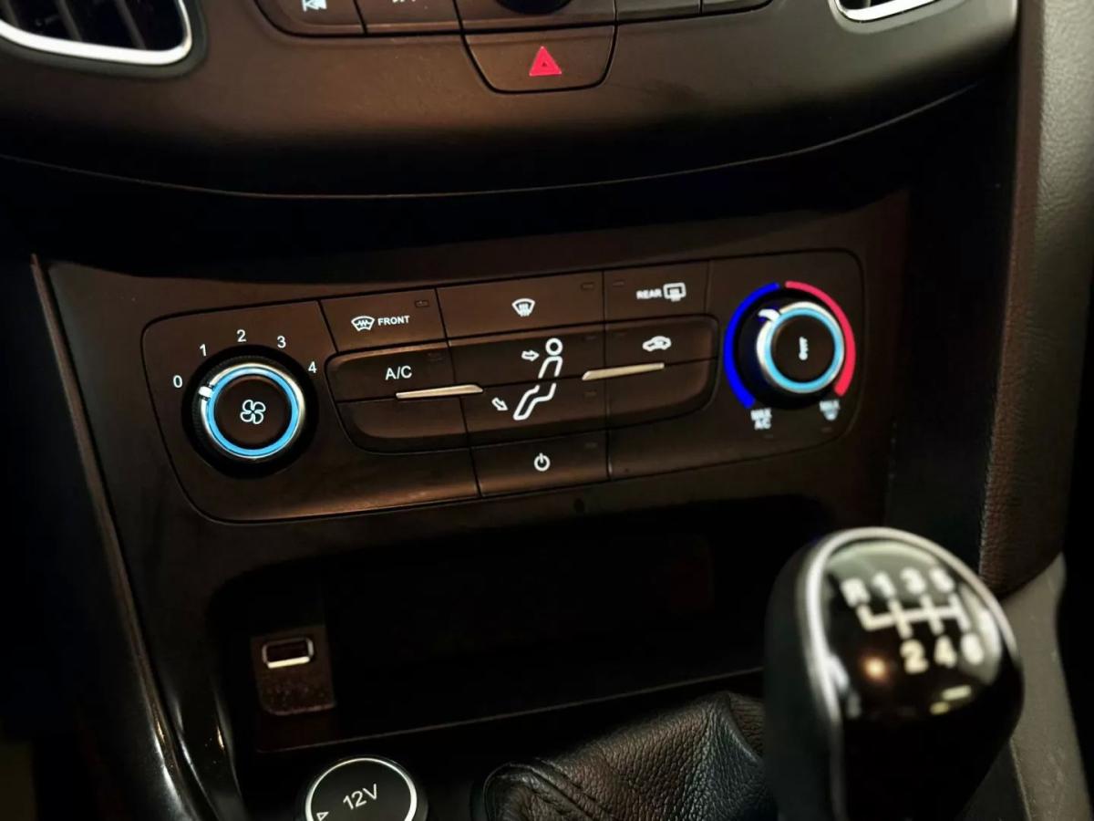 ford-focus-2018-gasolina-999cc