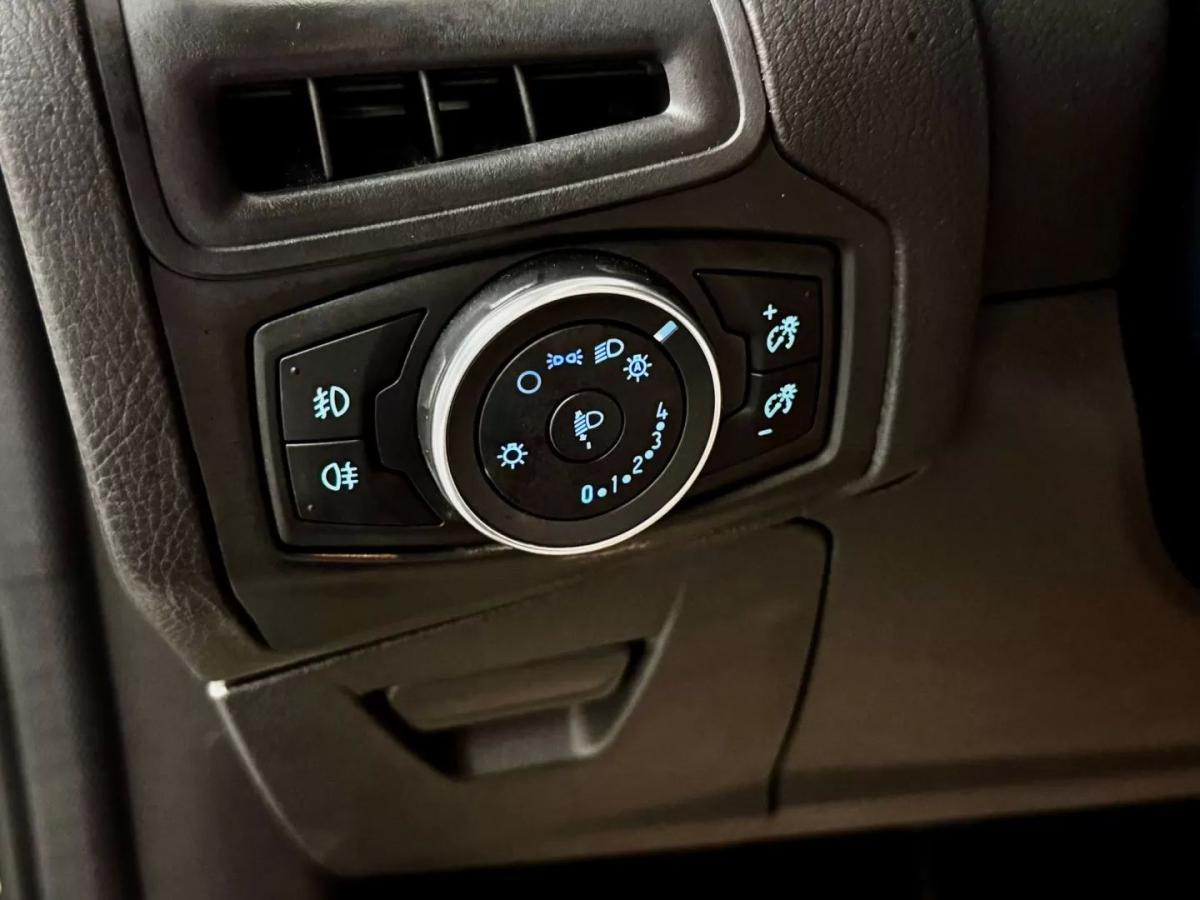 ford-focus-2018-gasolina-999cc