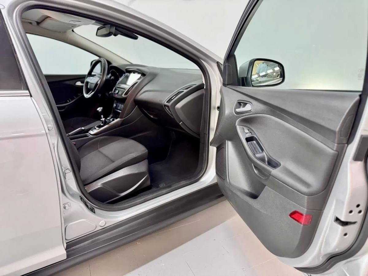 ford-focus-2018-gasolina-999cc