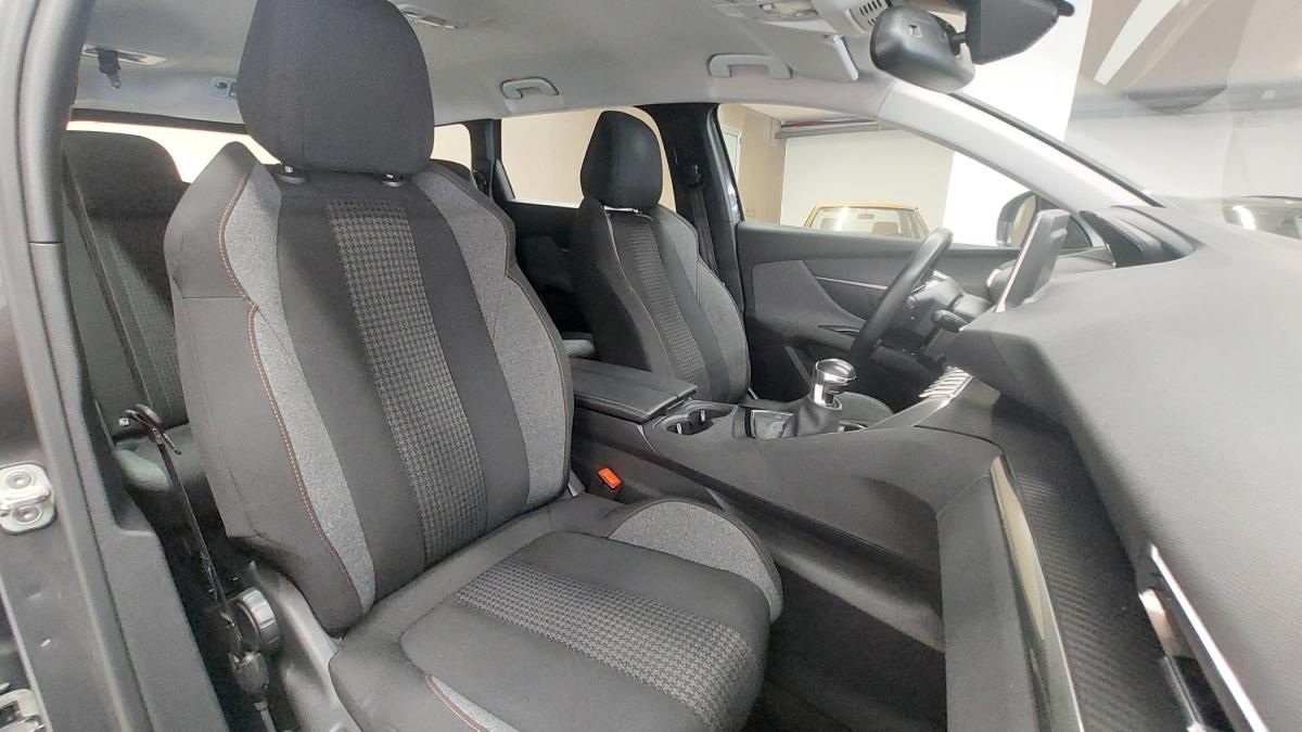 peugeot-5008-2021-diesel-1499cc