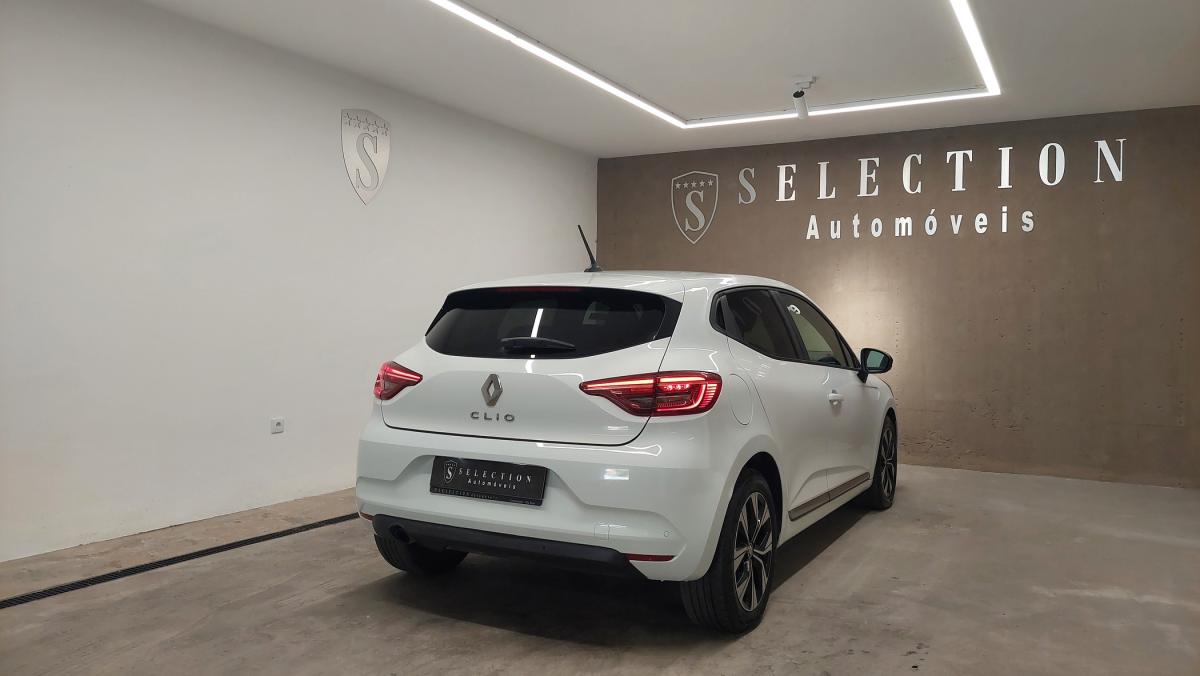renault-clio-2023-diesel-1461cc