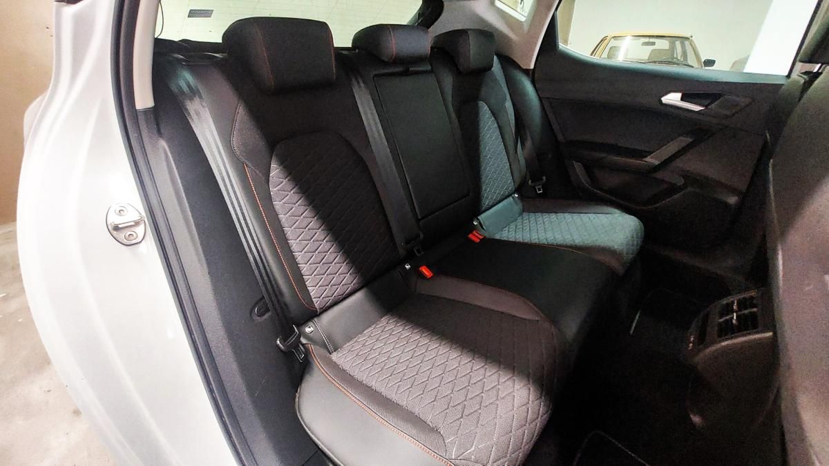 seat-leon-2022-diesel-1968cc