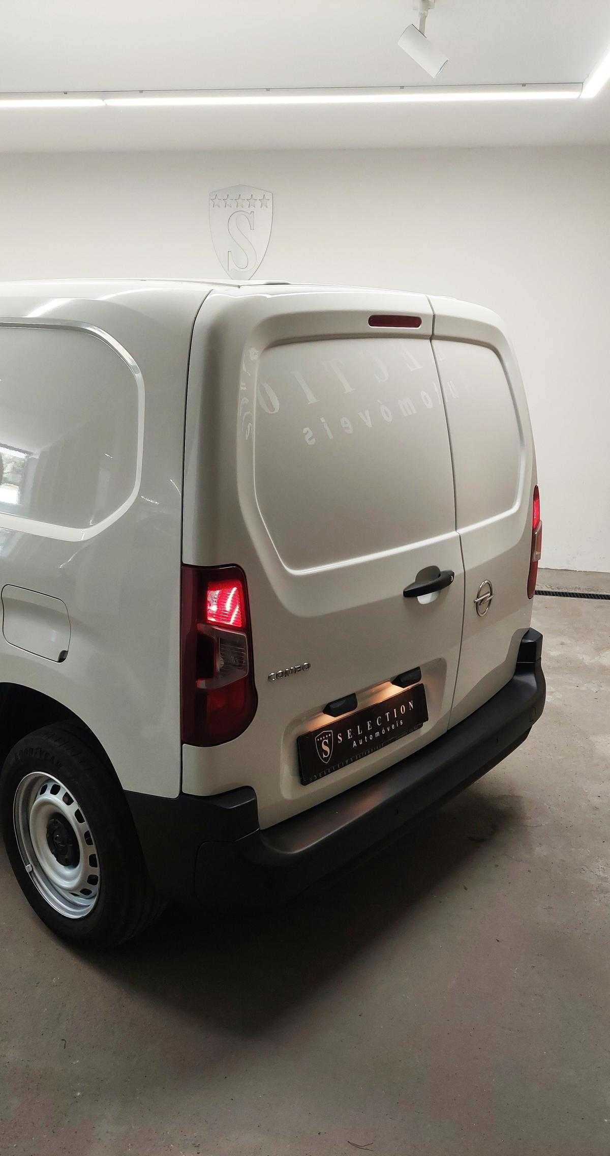 opel-combo-2022-diesel-1499cc
