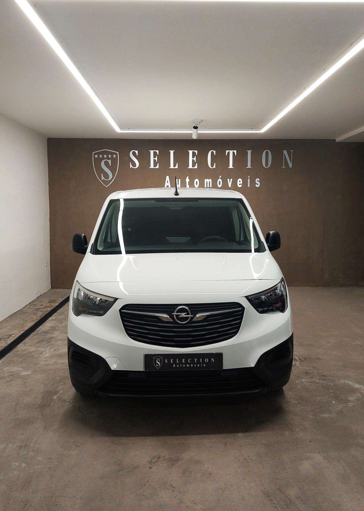 opel-combo-2022-diesel-1499cc