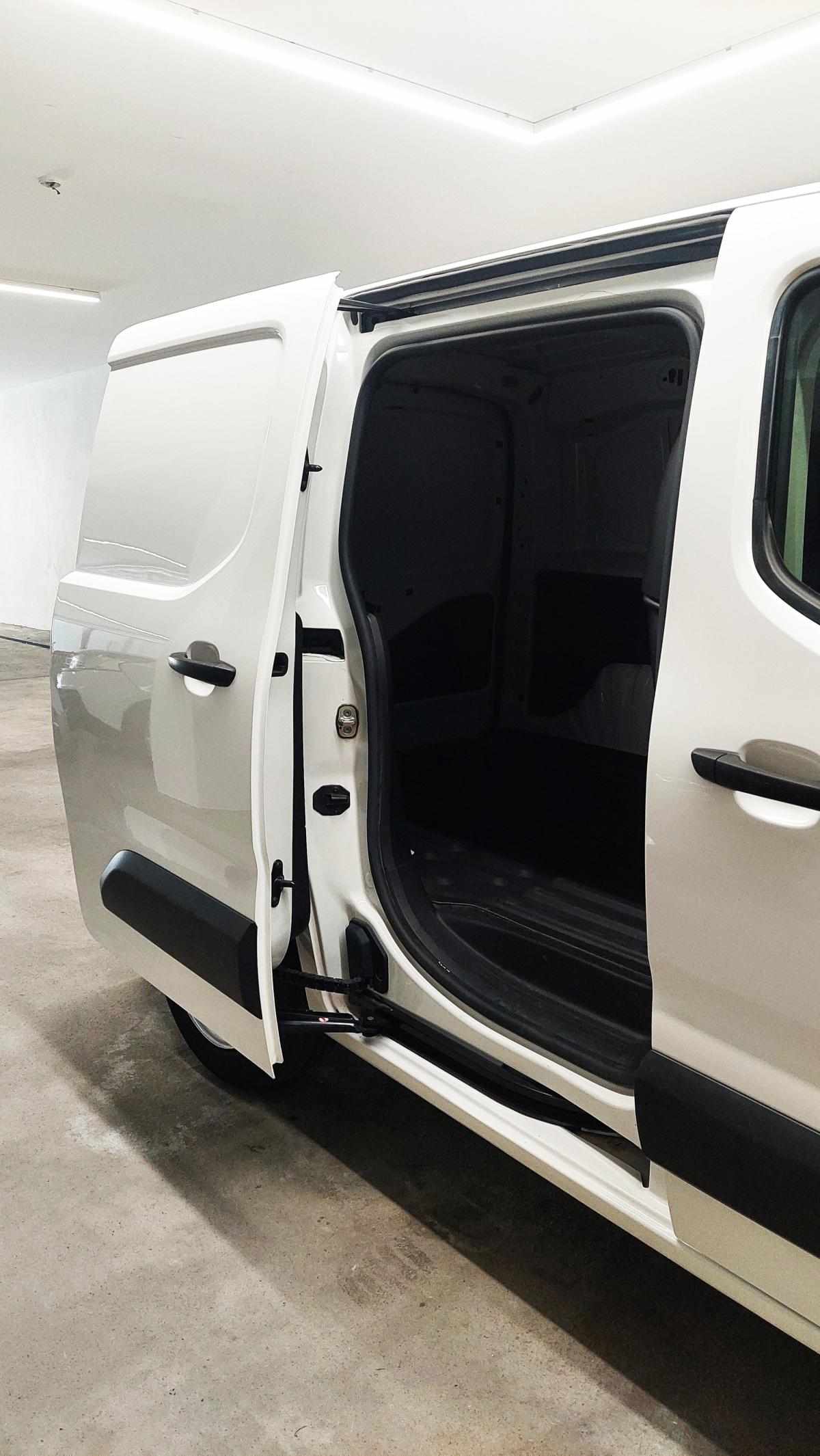 opel-combo-2022-diesel-1499cc