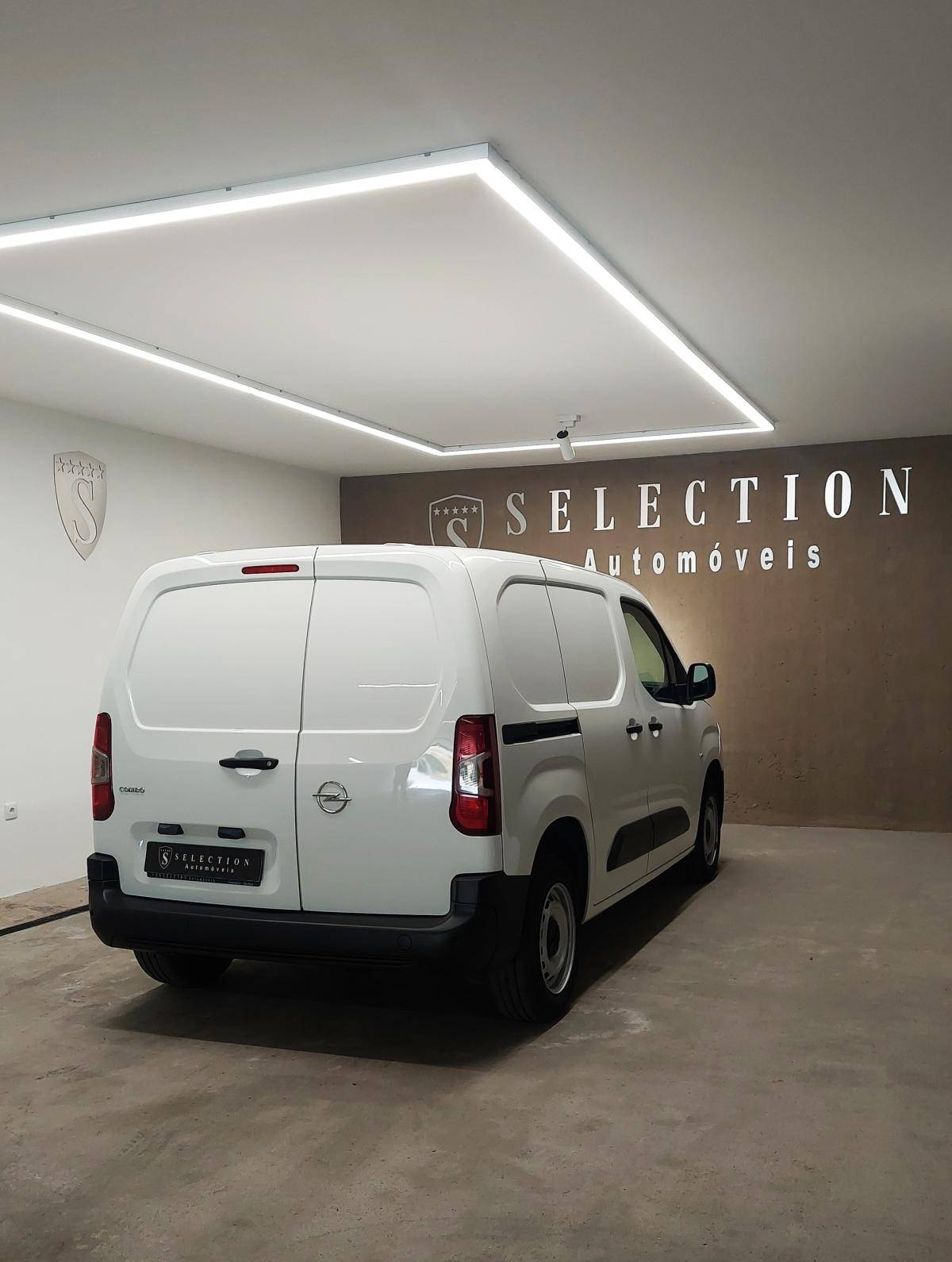 opel-combo-2022-diesel-1499cc