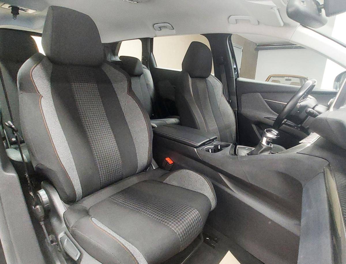 peugeot-5008-2022-diesel-1499cc