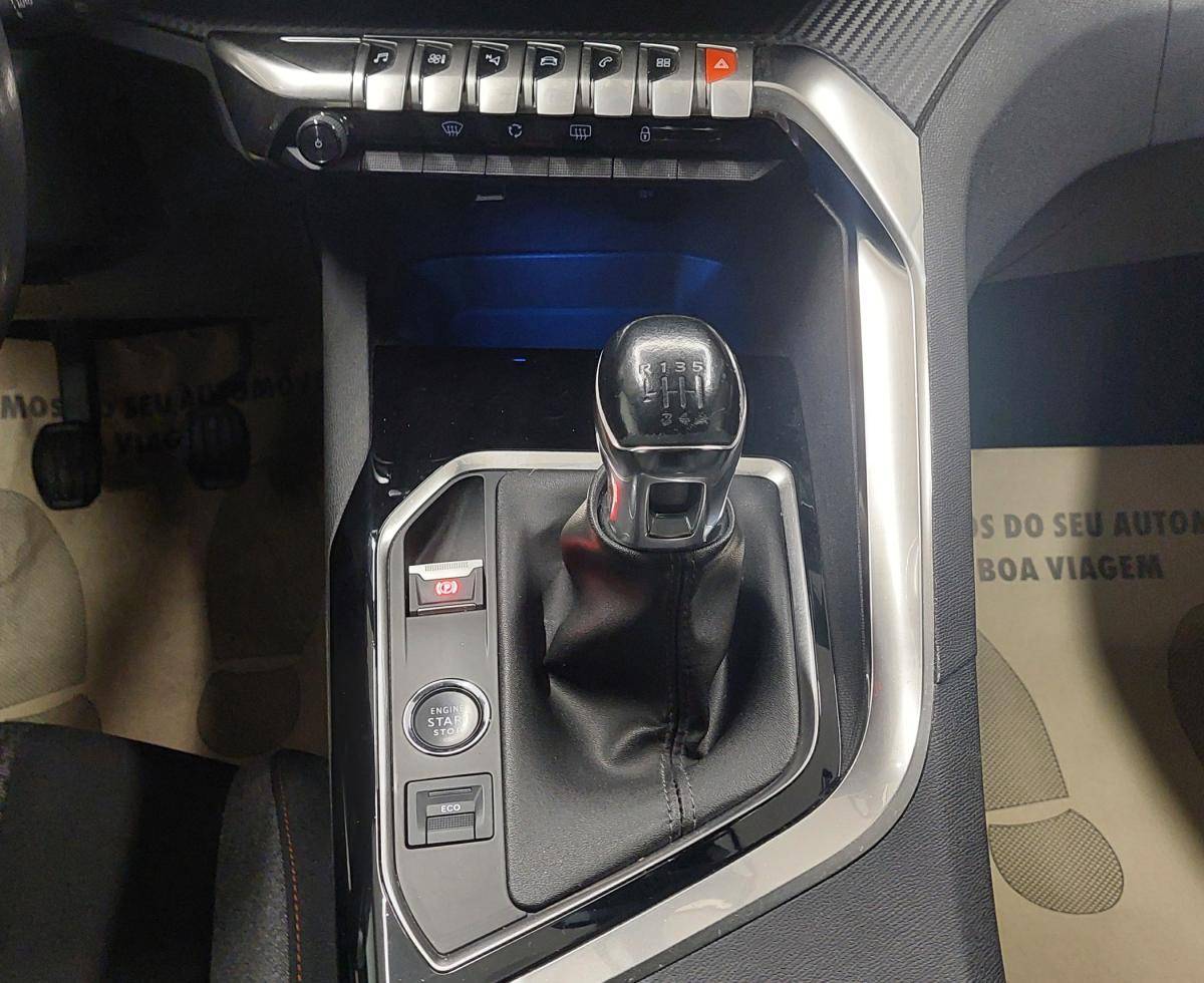 peugeot-5008-2022-diesel-1499cc