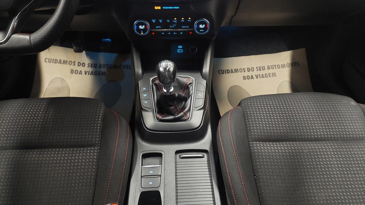 ford-focus-2022-gasolina-998cc