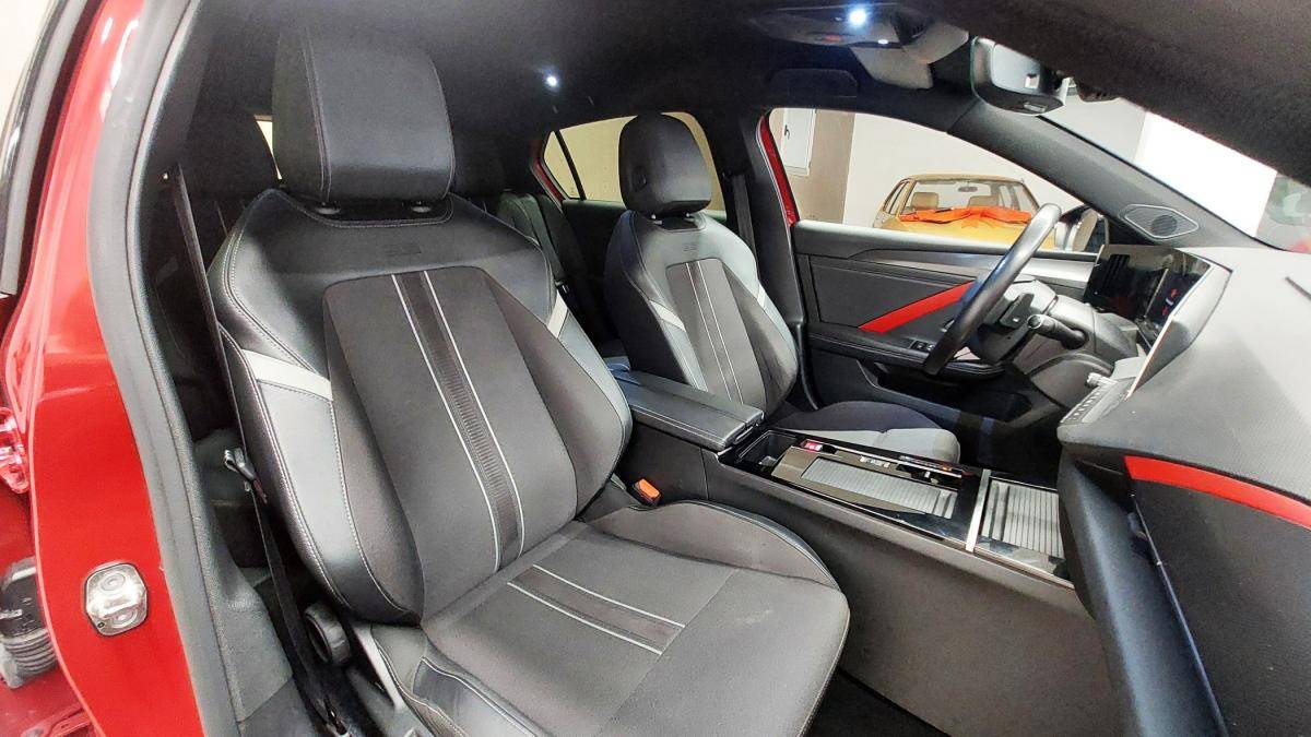 opel-astra-2022-hibrido-a-gasolina-1598cc