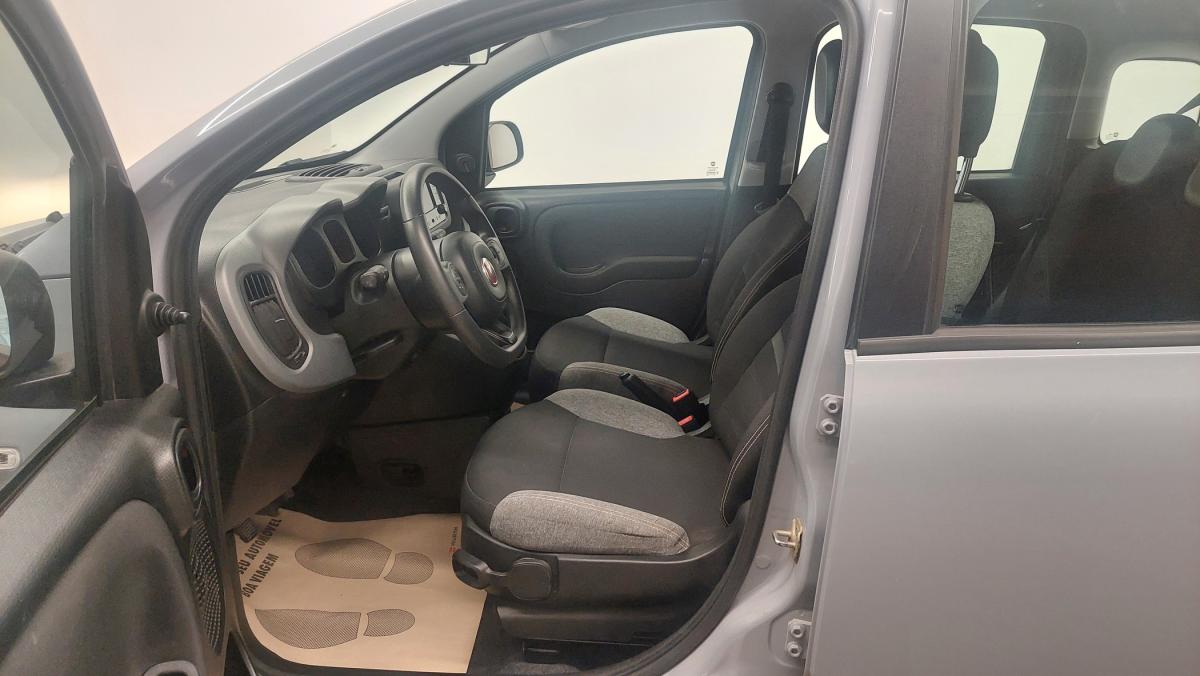 fiat-panda-2023-hibrido-a-gasolina-999cc